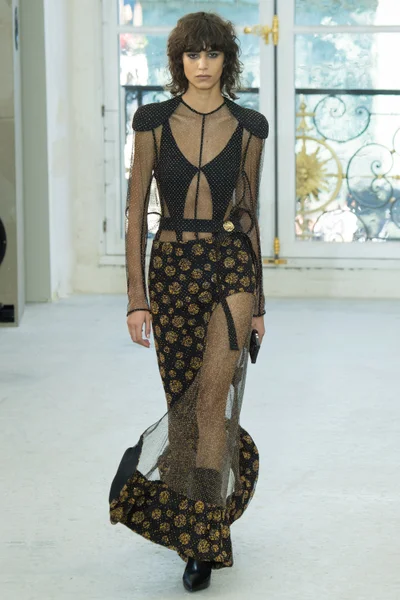 Look 38